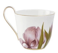 Royal Copenhagen Flora Frokostkrus Iris 33 Cl 6 Royal Copenhagen Flora Frokostkrus Iris 33 Cl -Villeroy & Boch Butikk 1055295 flora high20handle20mug2033cl20iris 02