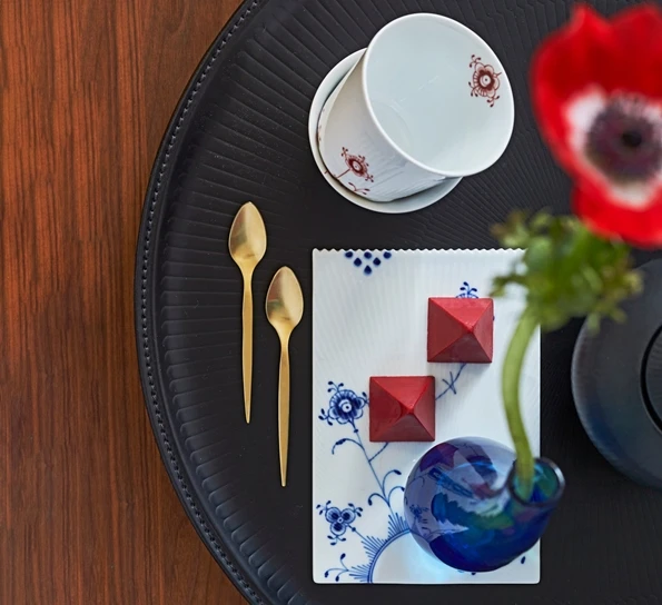 Royal Copenhagen Blue Elements Serveringsbrett 18cm 4 Royal Copenhagen Blue Elements Serveringsbrett 18cm - Bilde 2