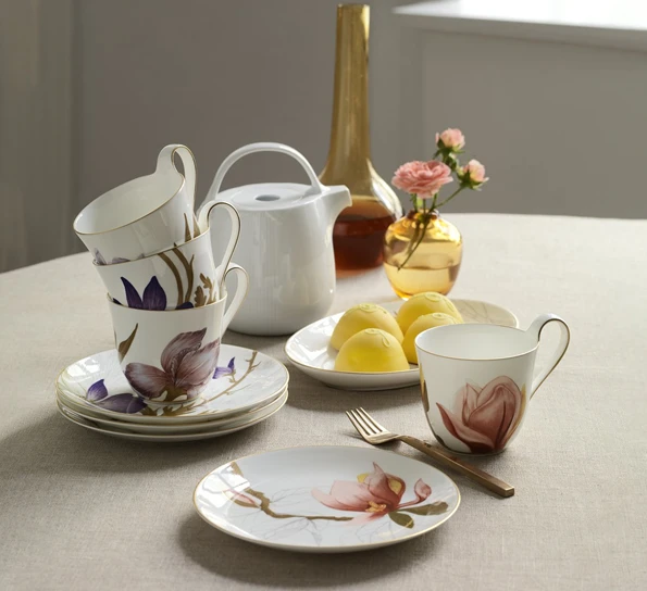 Royal Copenhagen Flora Asjett 19 Cm Magnolia 4 Royal Copenhagen Flora Asjett 19 Cm Magnolia - Bilde 2