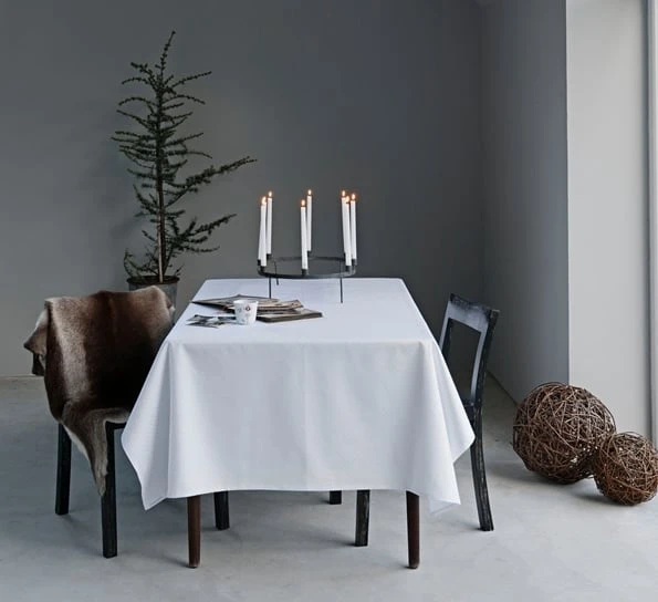 Georg Jensen Damask Snowflakes Duk 165x350 Cm Hvit 4 Georg Jensen Damask Snowflakes Duk 165x350 Cm Hvit - Bilde 2