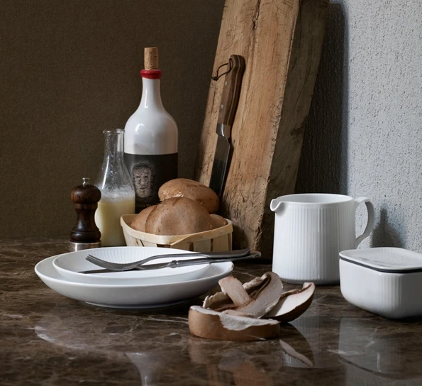 Royal Copenhagen Hvit Riflet Dyp Tallerken Uten Kant 25cm 4 Royal Copenhagen Hvit Riflet Dyp Tallerken Uten Kant 25cm - Bilde 2