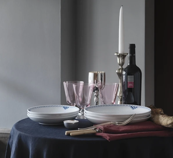 Royal Copenhagen Prinsesse Tallerken Uten Kant 25 Cm 4 Royal Copenhagen Prinsesse Tallerken Uten Kant 25 Cm - Bilde 2