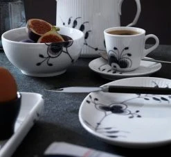 Royal Copenhagen Sort Mega Riflet Asjett Oval 23 Cm 5 Royal Copenhagen Sort Mega Riflet Asjett Oval 23 Cm -Villeroy & Boch Butikk royal copenhagen sort mega riflet asjett oval 23