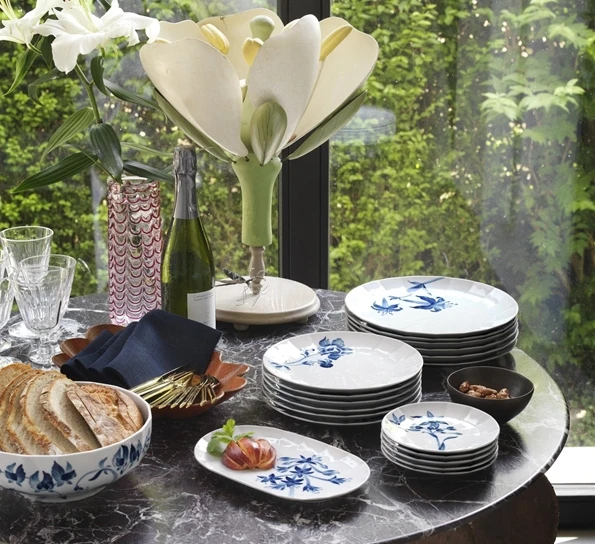 Royal Copenhagen Blomst Tallerken Flat 27 Cm Lilje 4 Royal Copenhagen Blomst Tallerken Flat 27 Cm Lilje - Bilde 2